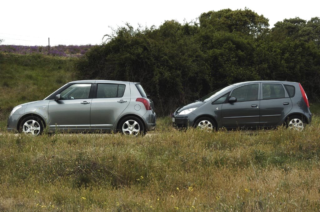 Fotos del Mitsubishi Colt 1.5 vs Suzuki Swift 1.5