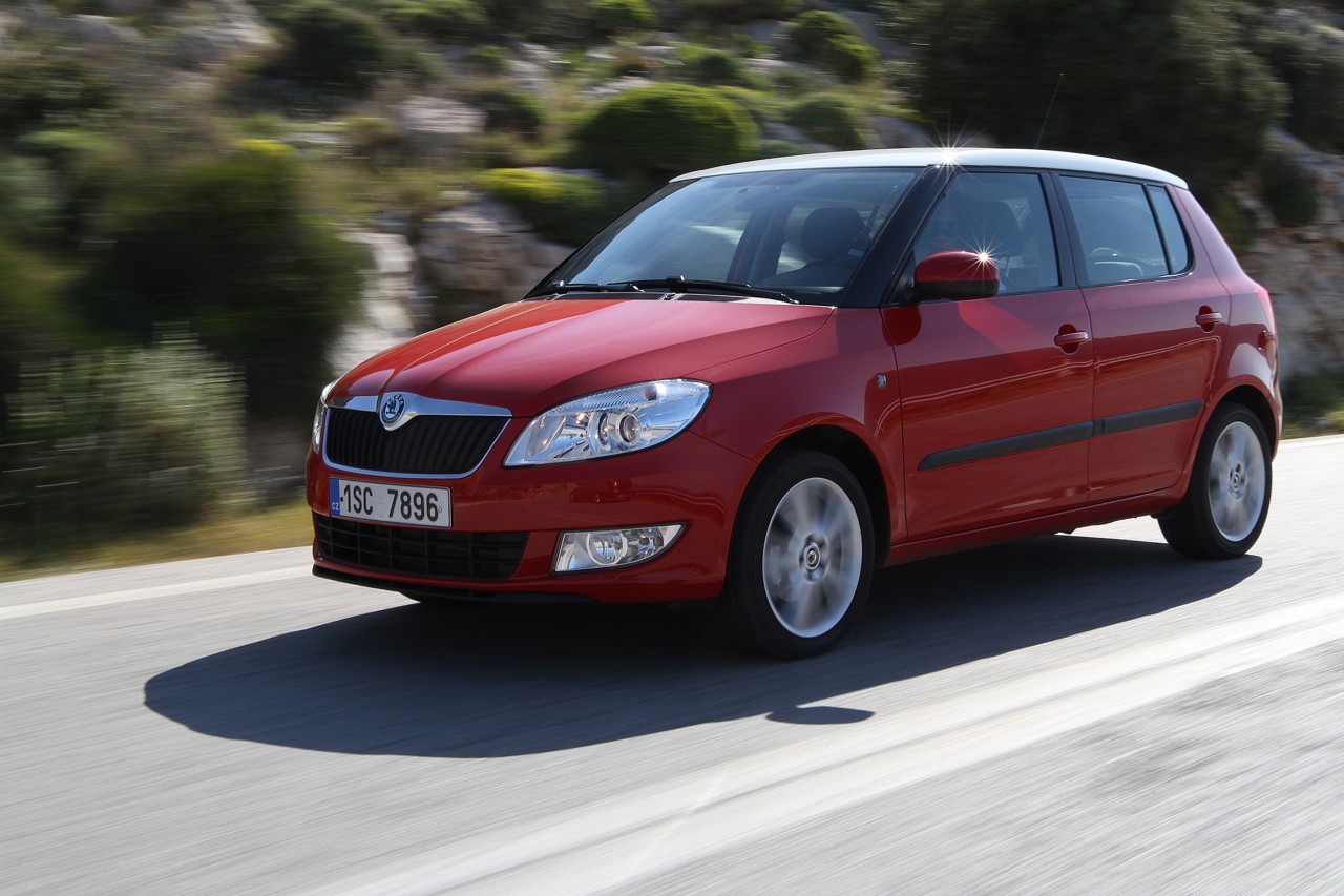 Fotos Del Skoda Fabia Gama 2010 Sobrecoches Com
